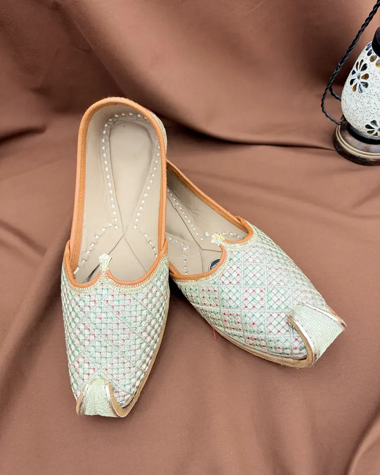 Men's champagne gold checkered velvet Punjabi jutti — men's jutti Calgary