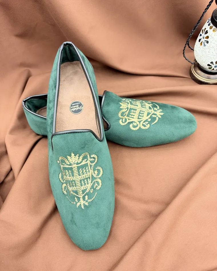 Men's green velvet Punjabi jutti loafers with gold crest embroidery — men's jutti Calgary