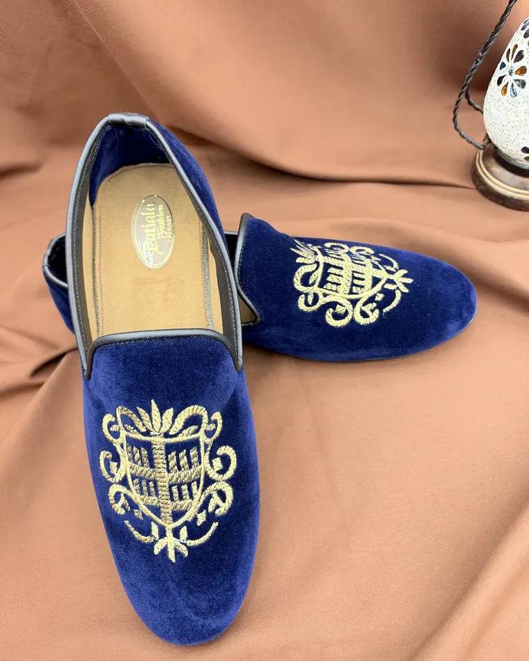 Men's royal blue velvet Punjabi jutti loafers with gold crest embroidery — men's jutti Calgary