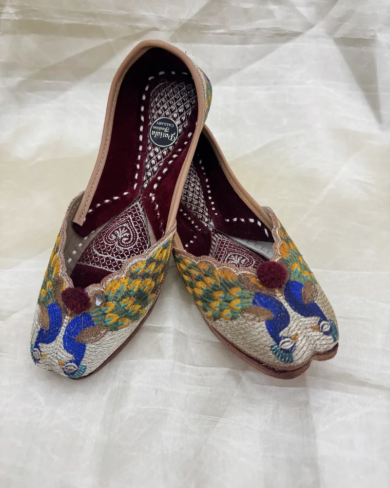 Peacock embroidered velvet jutti with pom pom detail — women's ethnic jutti Calgary