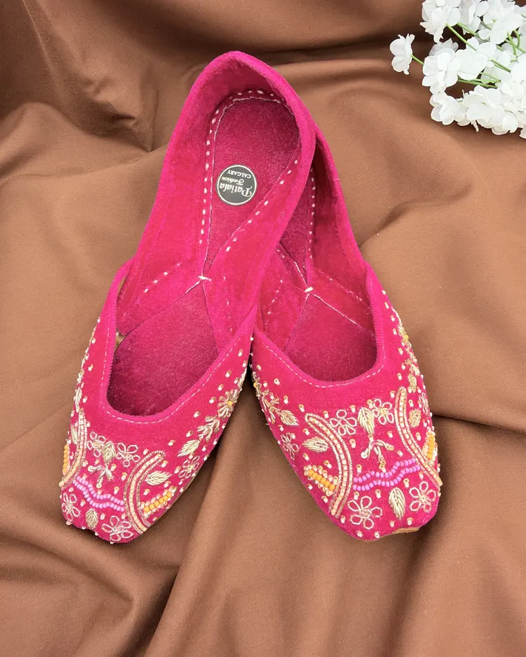 Magenta pink velvet Punjabi jutti with gold zari and sequin embroidery — women's jutti Calgary